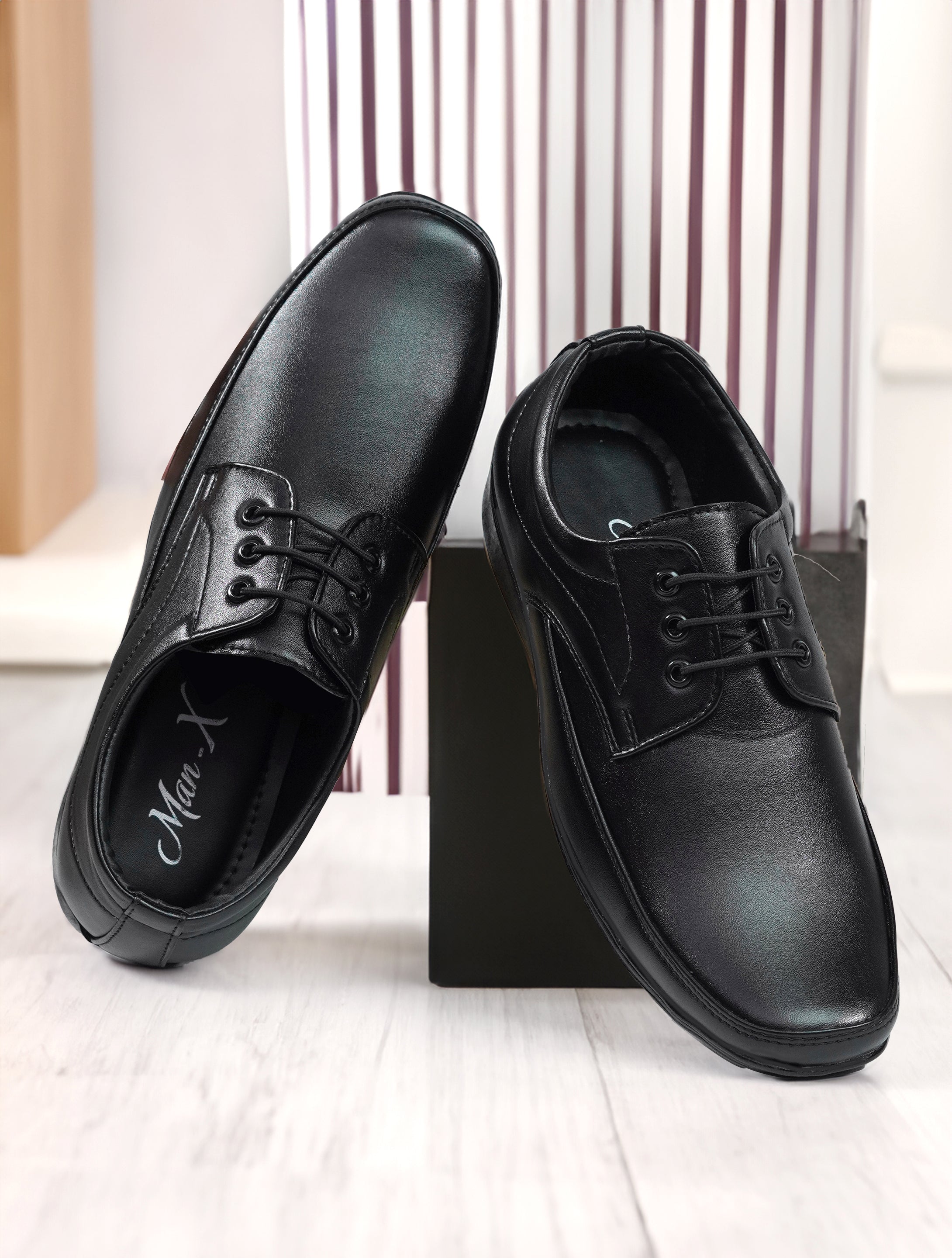 DERBY BLACK