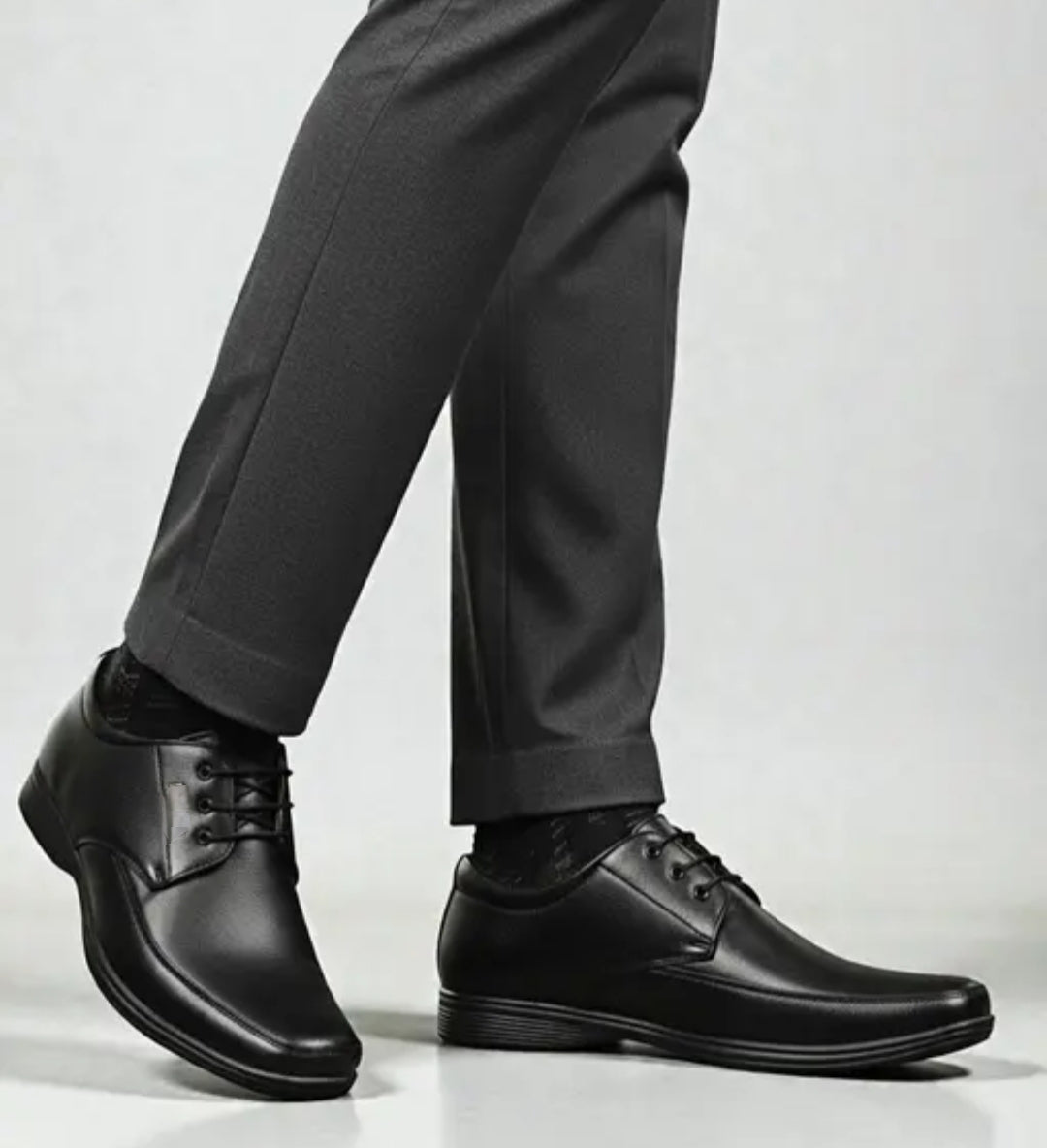 DERBY BLACK